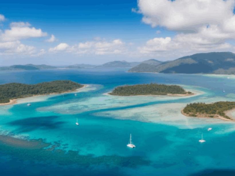 Why You Should Visit the Whitsunday Islands: The Ultimate Travel Guide photo