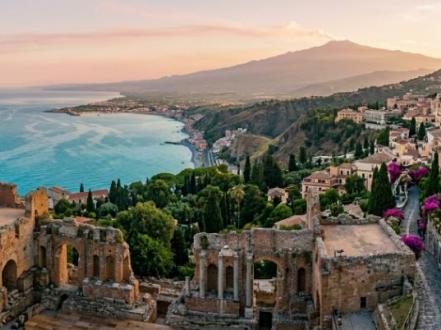 Things to Do in Taormina, Sicily: 10 Spots Worth Your Time photo